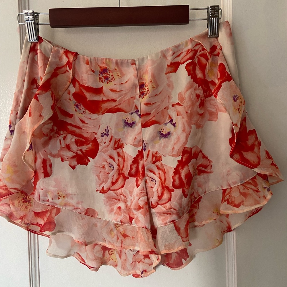 BCBG ruffled shorts